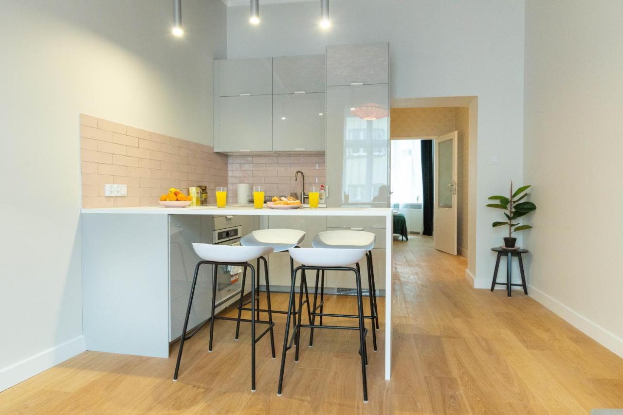 Glamorous And Brand New 2 Bedroom Kraków Eksteriør billede
